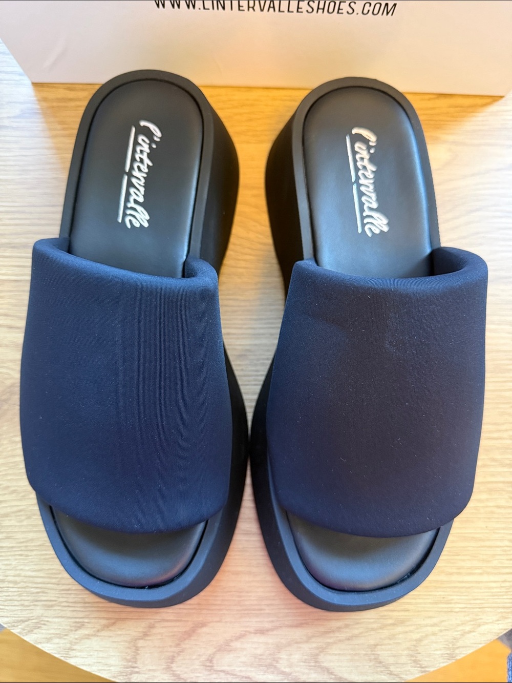 L'INTERVALLE Black Chunky Slide Mules- New and Never Worn. Made in Italy - Picture 2 of 6